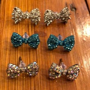 3 pairs of bow earrings!